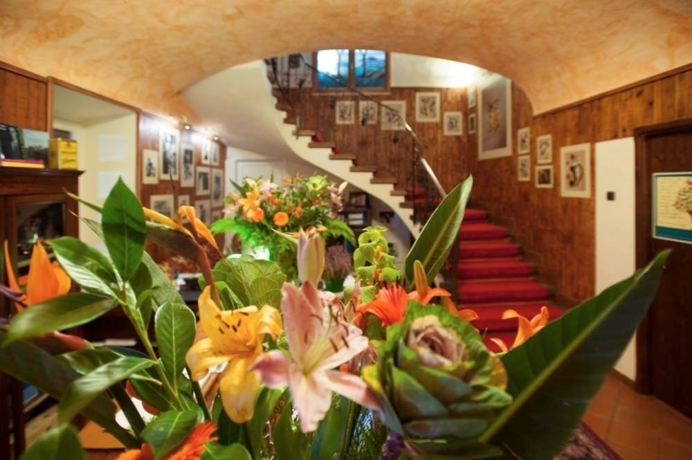 Felicin - Ristorante Albergo "Dimora Storica" Монфорте-д'Альба Экстерьер фото